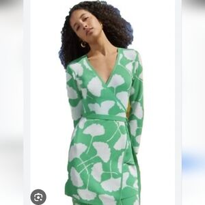 Diane Von Furstenberg Green and White Wrap Dress